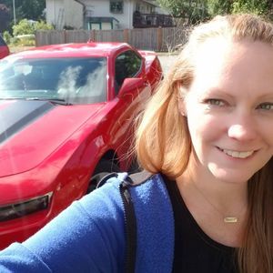 Meet your Posher, Danielle